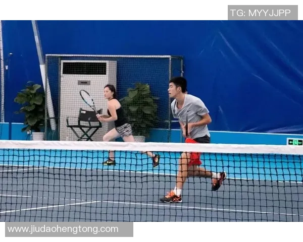 赛后分析：上海网球队与广州网球队的默契配合与战术探讨